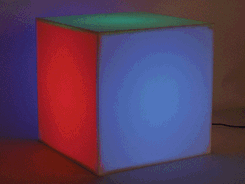 Cube LED - 5 Cotes de Couleur Differente, 30 x 30 x 30 cm, cliquez pour agrandir 